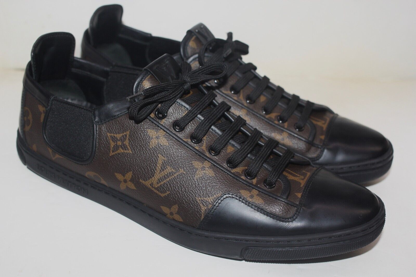 Genuine Louis Vuitton Paris Slalom camo low top sneakers leather made in  Italy