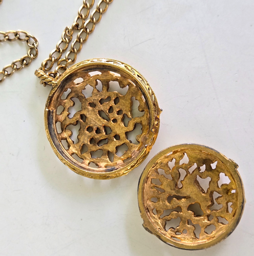 Vintage Corday Fame Golden Unicorm Fragrance Locket Necklace 30" Perfume Compact - Picture 9 of 14