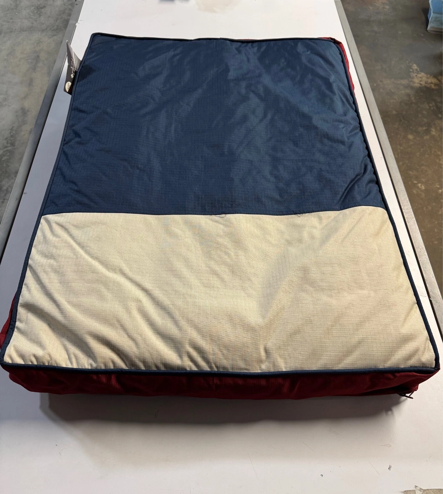 Member's Mark Pet Bed 36" x 27" Burgundy/Navy/Cream