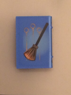 Lego Harry Potter BLUE SPELL BOOK GOLDEN SNITCH BROOMSTICK SET