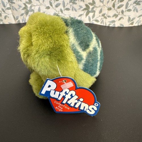 Vintage Swibco Puffkins 6601 SHELLY Turtle Keychain with Tag Green Plush Toy - Picture 2 of 9