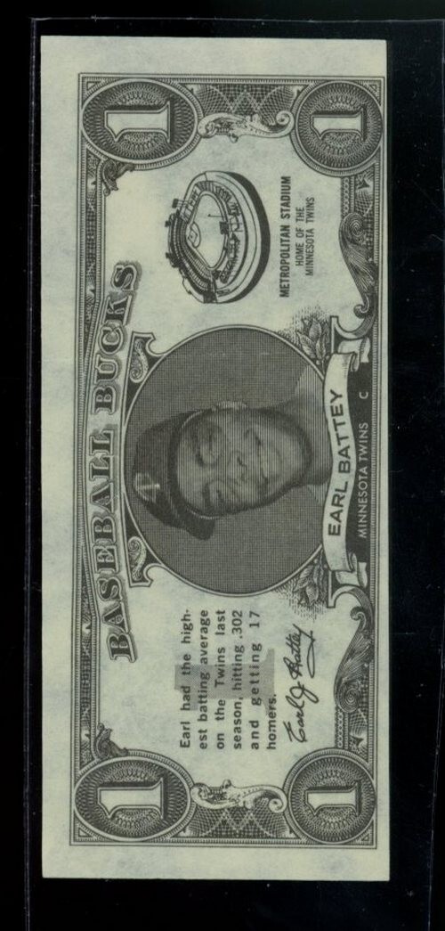 1962 Topps Baseball Bucks Earl Battey Twins LOOK!
