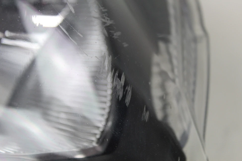 Faro delantero Ducati Streetfighter 848 OEM 52010182A Foto 3 de 4