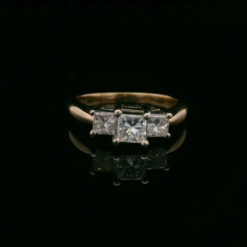 14KT Yellow Gold 1.00cttw Diamond Ring – Size 7 – 4.06g - Picture 2 of 9