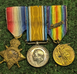 Three Miniature Medals on a bar WWI UK England Great Britain