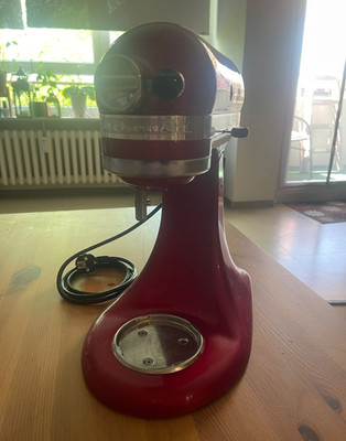 KitchenAid Artisan Küchenmaschine rot mit Edelstahlschüssel & Zubehör-Set