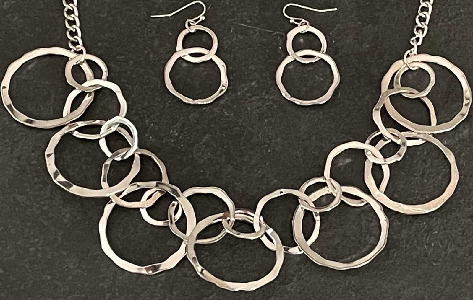 Silver Plated Interlocking Overlayed Hammered Rin… - image 3