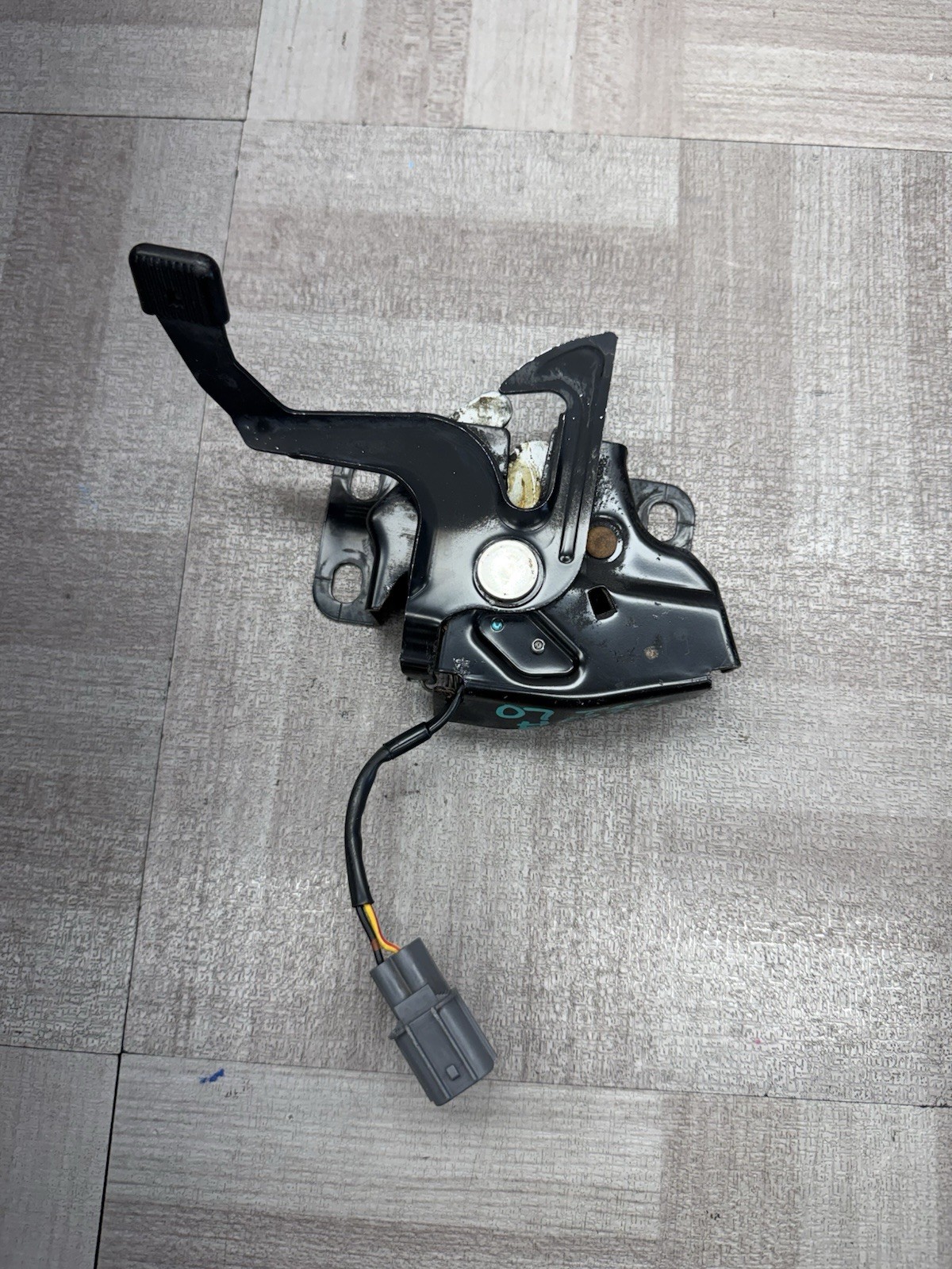 🔰OEM 04-08 Acura TSX Front Hood Latch Lock Assembly Release W/Sensor  05 06 07