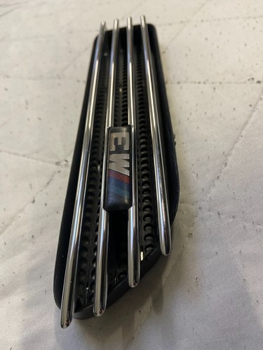 BMW 3 E46 M3 Gitter für Kotflügel links gebraucht