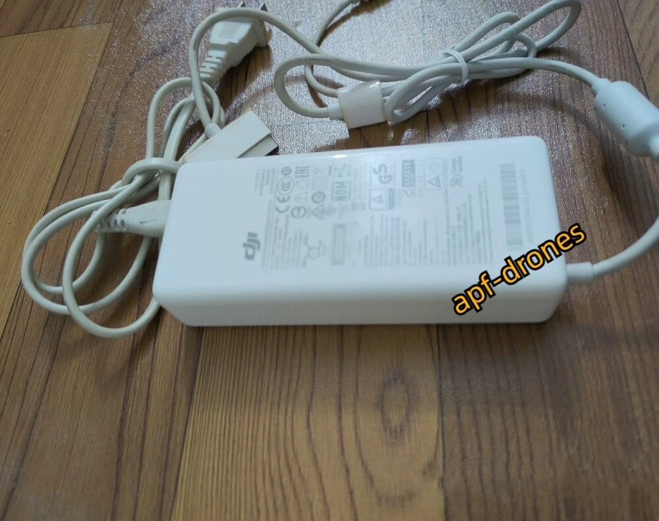 Genuine DJI Phantom 4/4 Pro/Advanced Battery & Remote Controller Charger - Image 2 of 2