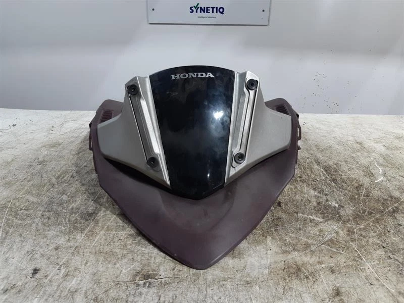 Cuadro de instrumentos, plásticos Honda Adv 2013 14163 millas - 12148043 Foto 3 de 4