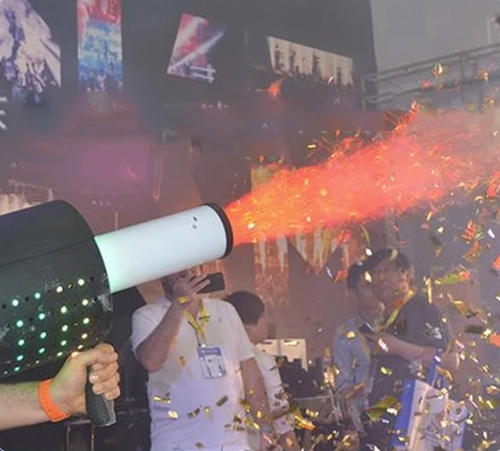 RGB LED CO2 Cannon Jet Smoke Machine DJ Disco Stage Effect Confetti Spraying Gun - Picture 9 of 10