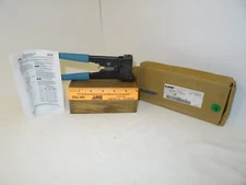 AMP Modular Plug Hand Tool model 2-231652-0 with original box
