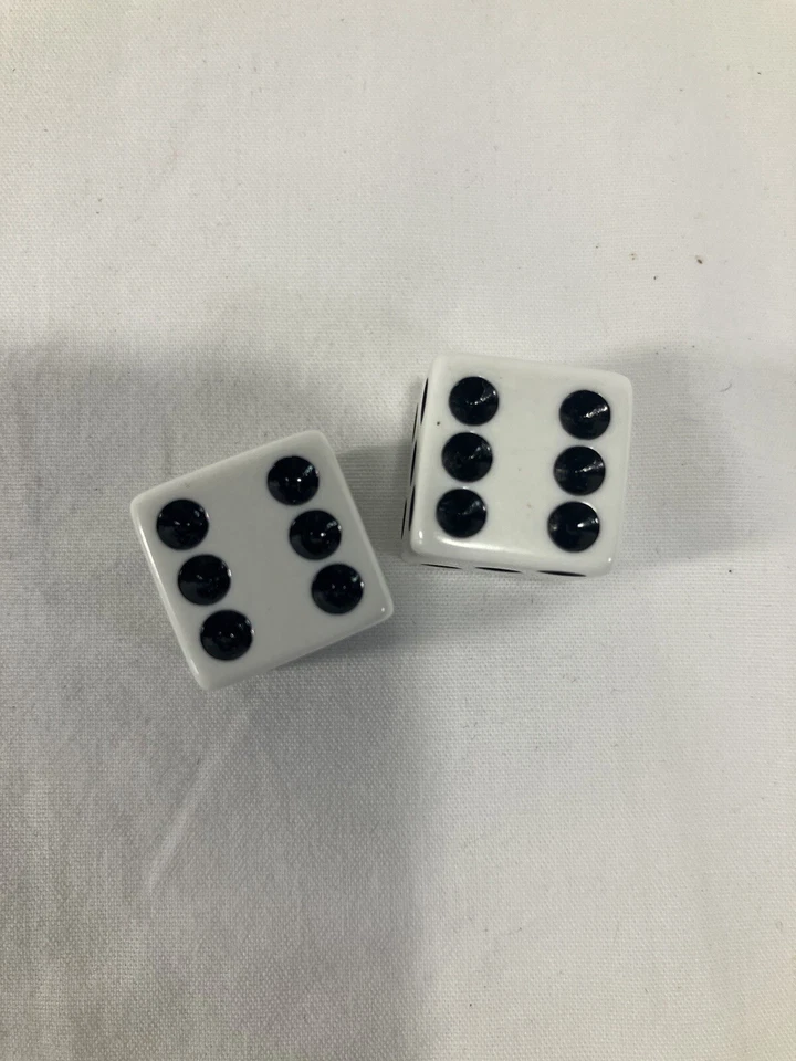 Juego de pistas piezas de repuesto 30 cartas 6 fichas 2 dados 6 armas 2013 Foto 3 de 4