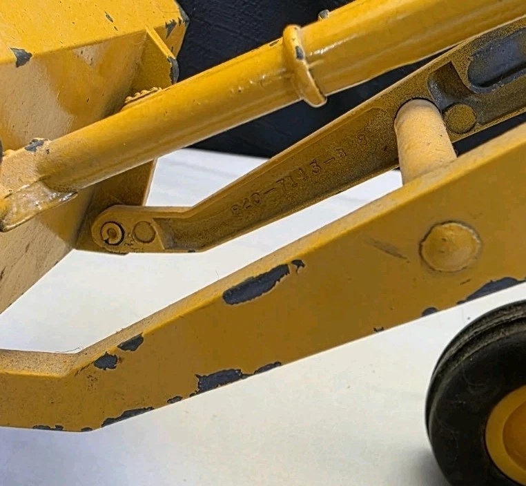 Vintage ERTL 1:12 Scale Ford 750 Backhoe Loader Diecast Tractor Metal Model - Image 2 of 4