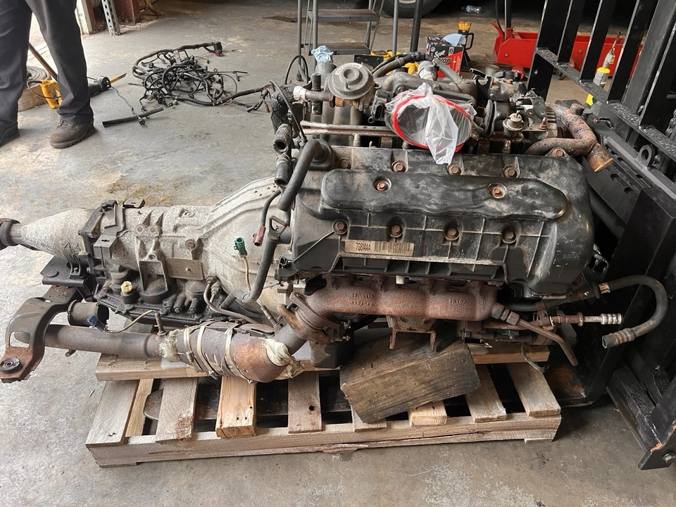 1997 Lincoln Mark VIII Engine Transmission - Image 4 of 4