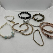 Mixed Lot Of Costume Jewelry Bracelets. 10/24