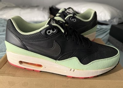 Nike Air Max 1 FB  Yeezy  Black Fresh Mint Flash Pink Size 11 579920 066