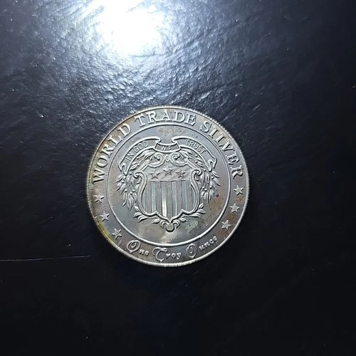 1986 Troy Ounce Silver Bullion Round Coin Collectors World Trade Silver Freedom