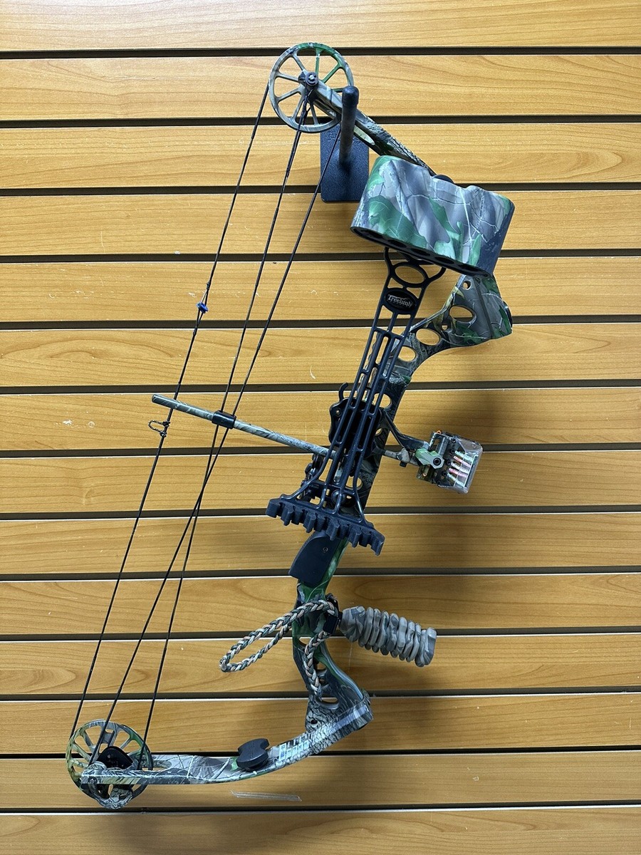 Red Head Or Redhead Micro Xsc Compound Bow RH 26” , 50# Max Red Head Or Redhead Micro Xsc Compound Bow RH 26” , 50# Max