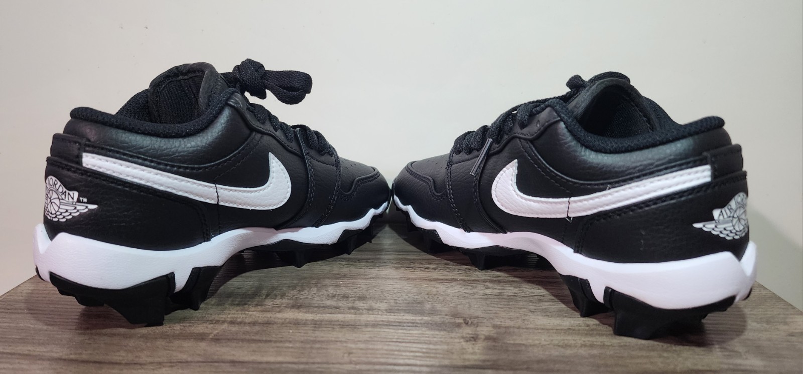 New Nike Jordan 1 Low Black White Baseball Cleats Youth Little Big Kids' (GS) 1Y thumbnail 5