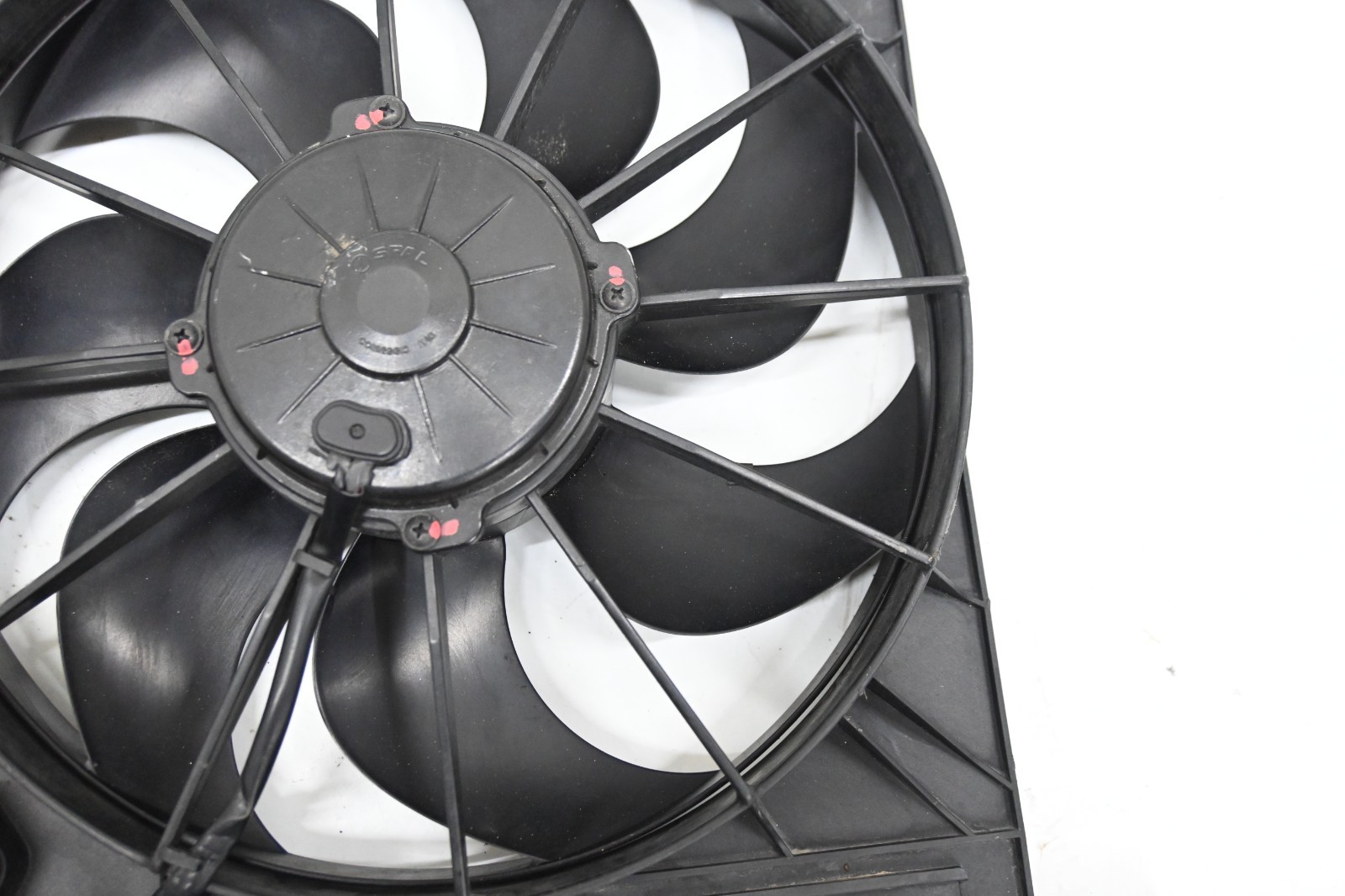 ⭐ 05-09 Maserati Quattroporte Engine Motor Radiator Dual Cooling Fan Shroud Oem