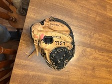 Youth Mizuno Prospect GXC-105 32.5" Power Close RH Throw Baseball Catcher's Mitt