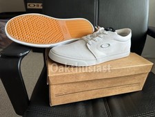 New Oakley Split  - White FOF100278-01K Sneakers   Men's Size 10 Shoes w Box