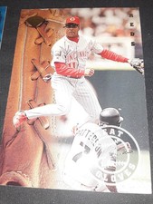 1995 Leaf Great Gloves Barry Larkin Cincinnati Reds #9