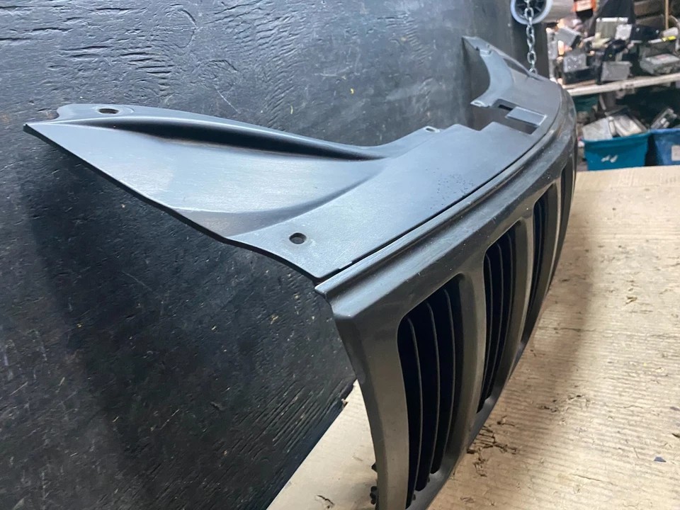 Jeep Grand Cherokee 2008 2009 2010 parrilla superior delantera OEM V4341 GD Foto 3 de 4