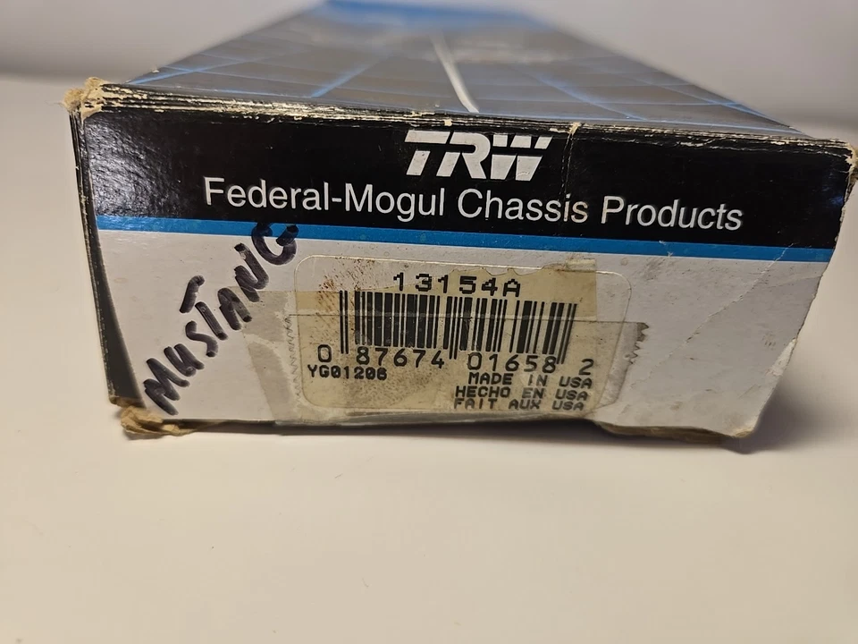 Eje de brazo de control superior TRW 13154A 1960-66 Ford Falcon/Mustang Foto 2 de 2