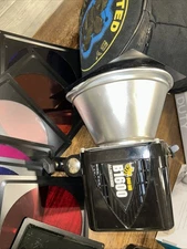 Paul C Buff Alien Bees B1600 Photo Studio Light 640WS Photoflash Monolight