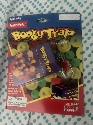 VINTAGE Y2K MINI BOOBY TRAP TOY GAME KEYCHAIN MINIATURE GAME
