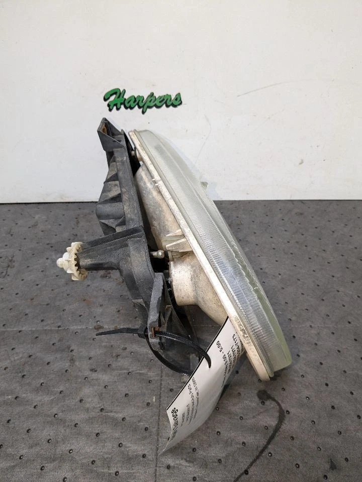 Faro conductor convertible a través de VIN 806130 doble bombilla compatible con 93-99 GOLF 1290896 Foto 2 de 4