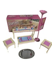 Barbie Wohnwelt Wohnzimmer Tische Stehlampe Mattel 4773 Vintage in OVP