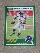 2014 Score Iconic Rookie Card Variations Russell Wilson #8. rookie card picture