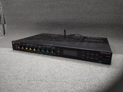 ROLAND DEP-5 Multi-Effects Processor