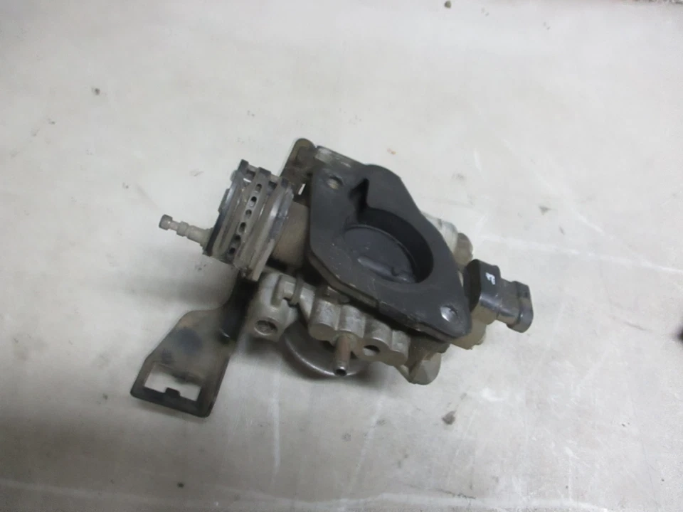 Throttle BODY V6 3.0  Chrysler Maserati TC  90 91  - Image 4 of 4