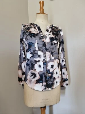 ONE STEP : SUPERBE BLOUSE FAUX CHEMISIER EN TROMPE L' OEIL SOYEUX FLEURI RENTRÉE - Photo 1/4