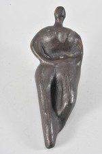 O35N02- Żeliwna figurka  