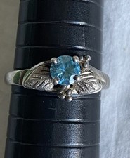 Vintage 925 Sterling Blue Topaz Leaf Ring
