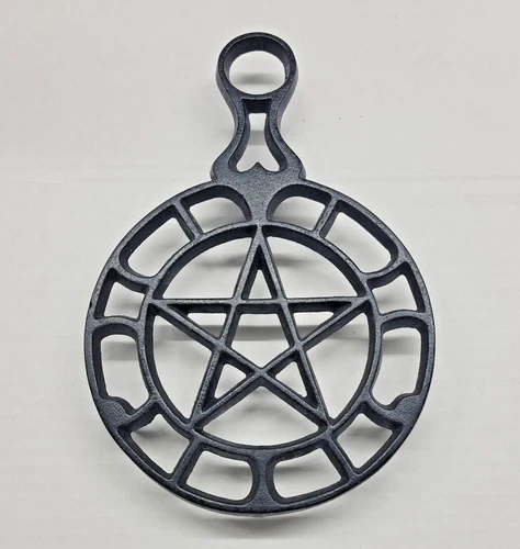 Griswold #1740 5 Pointed Star Cast Iron Trivet Vtg 1950s 3-footed Hot Plate video thumbnail