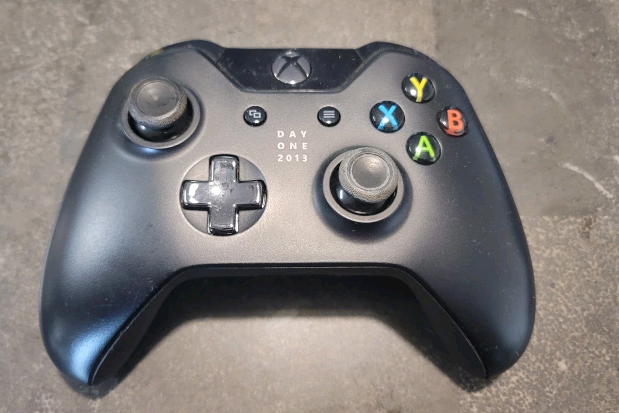 Microsoft Xbox One Controller Black, Day One 2013, Limited Edition Stick Drift