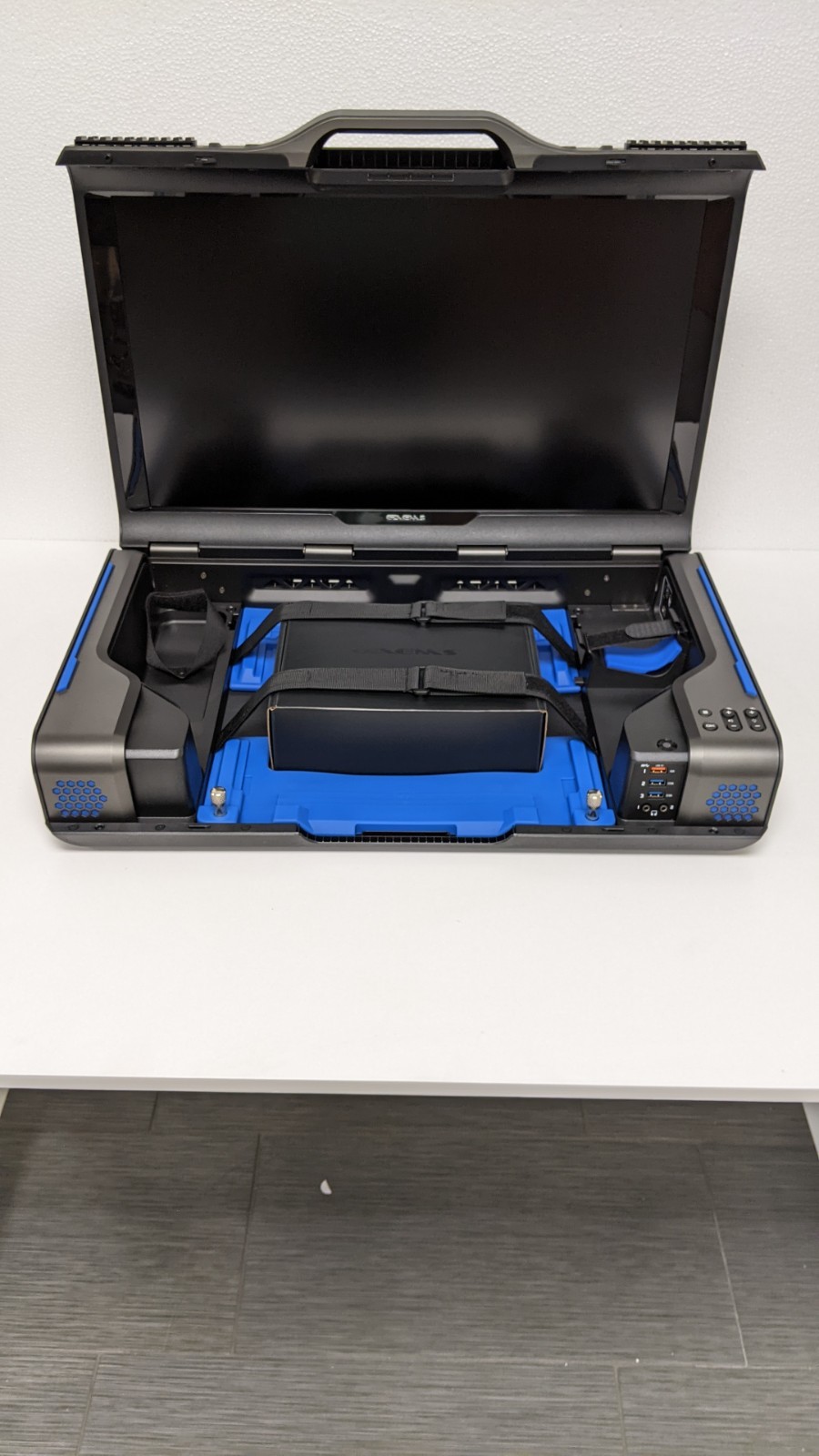Gaems Guardian Pro XP Ultimate Gaming Environment PS4 Xbox One Atx PC G240QHD