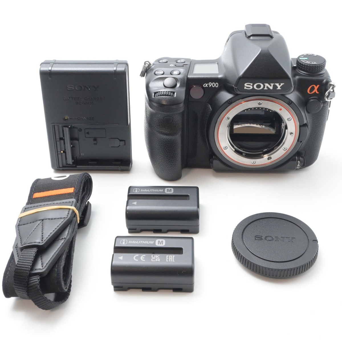 SONY a900 DSLR-A900 トリプルレンズセット Sony Alpha a900 24.6MP Digital SLR Camera - Black (Body Only) for