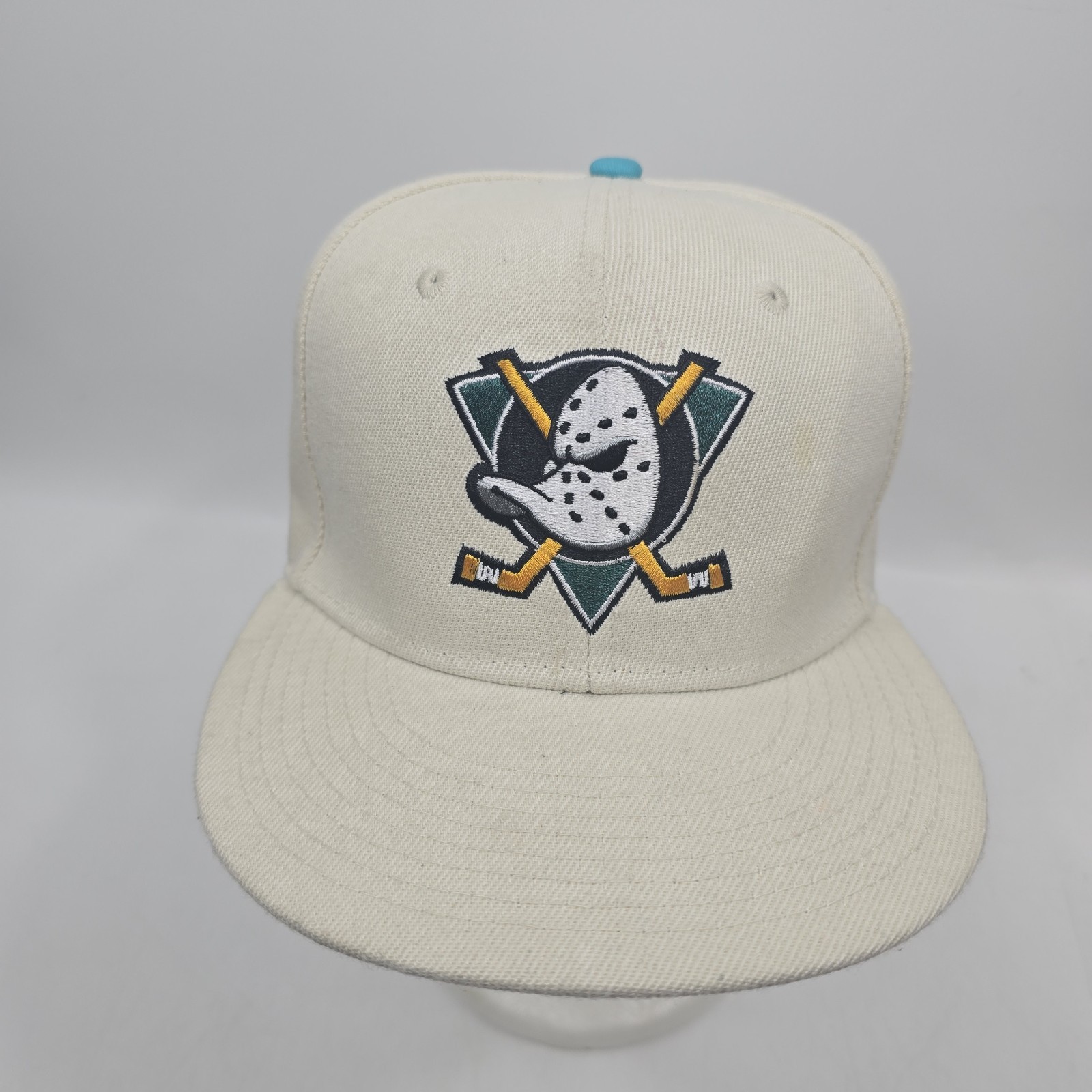 Picture 1 of 18