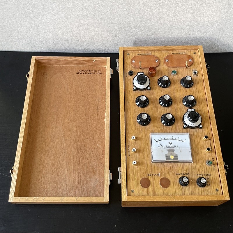 New Atlantis Sona Wishing Machine Radionics Unit in Wooden Case