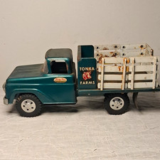 Tonka Tonka Farms Stake Bed Farm Truck Pressed Steel Green/White