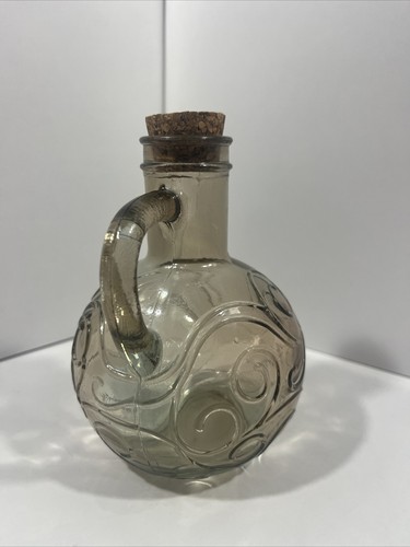 Glass Jug Decanter Green Pour Bottle Handle Swirl Design Decor 5 1/2" - Picture 3 of 14