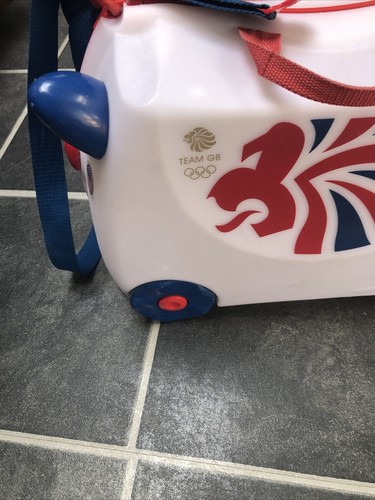 Olympic Trunks Kids SuItcase / ride on / cabin luggage - Picture 3 of 21